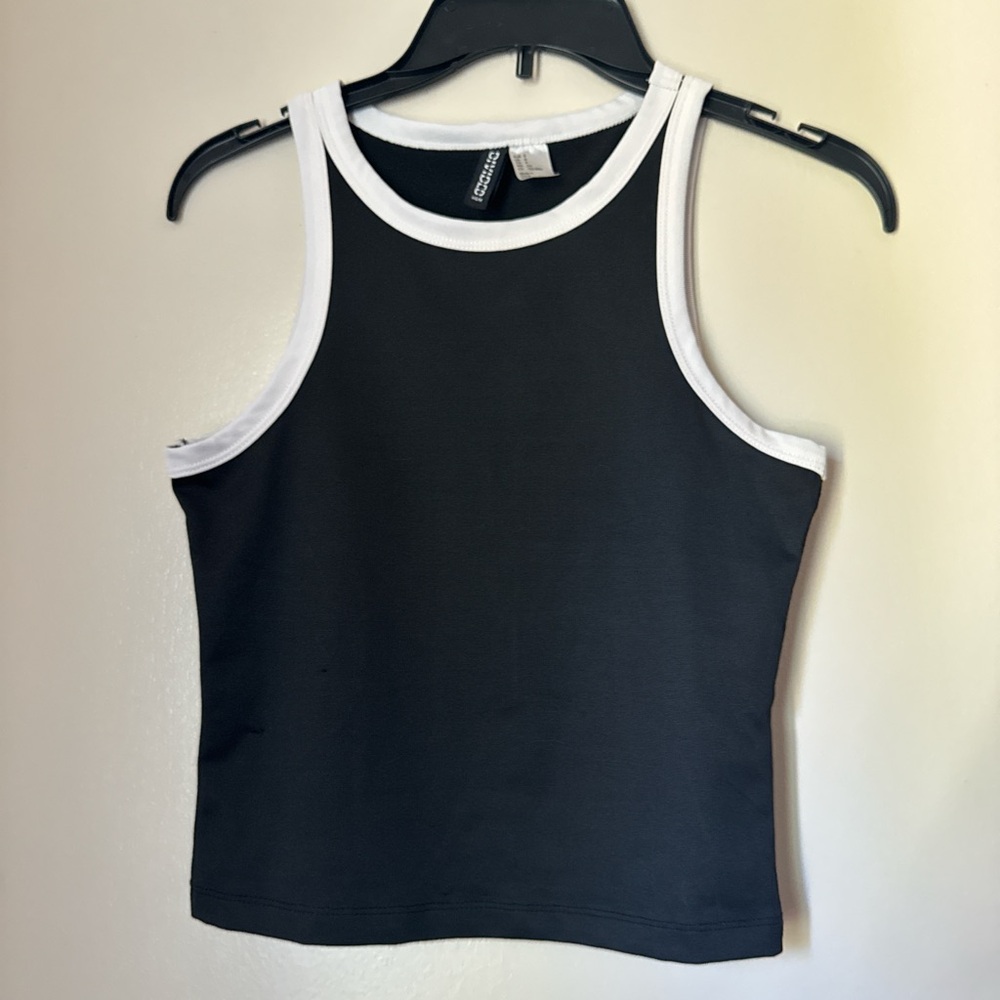 H&M Black and White Fitted Sleeveless Tank Top